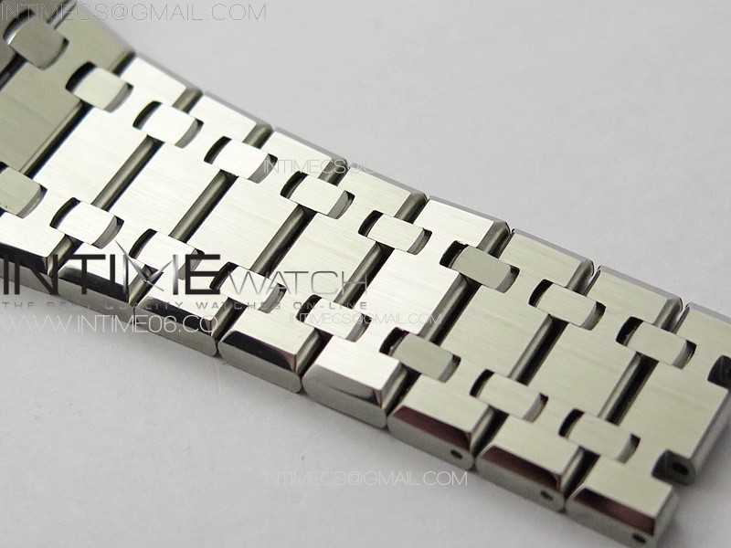 Royal Oak 41mm 15500 SS ZF 11 Best Edition White Textured Dial on SS Bracelet A4302 Super Clone V3