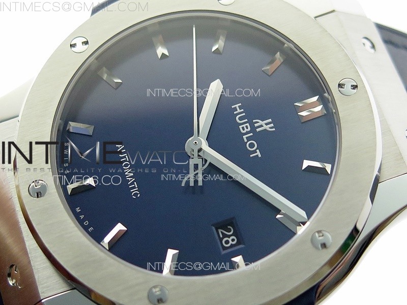 CLASSIC FUSION 42MM SS APSF 11 BEST EDITION BLUE DIAL ON GUMMY STRAP A2892