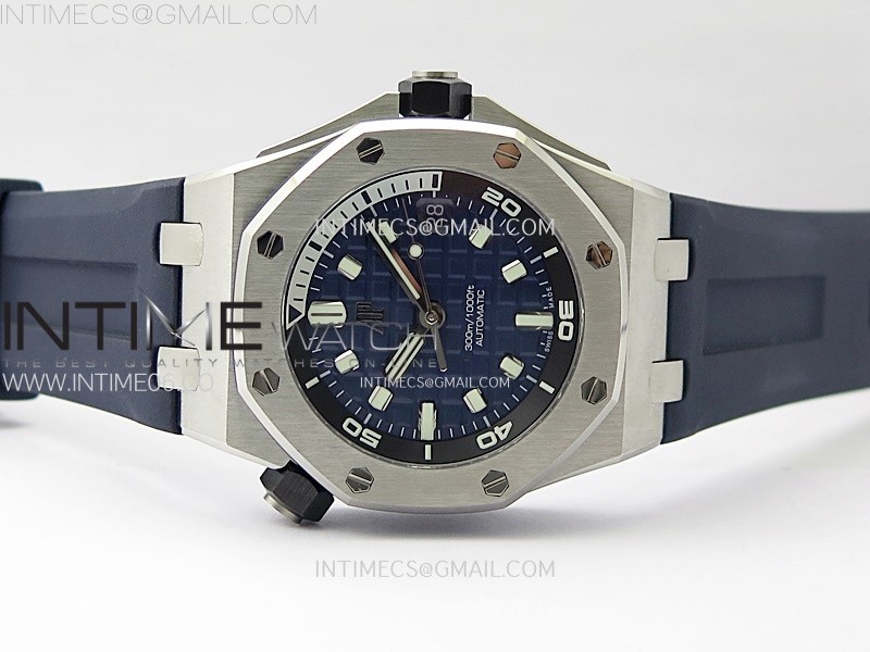 Royal Oak Offshore Diver 15720 APSF 11 Best Edition Blue Dial on Blue Rubber Strap SA4308