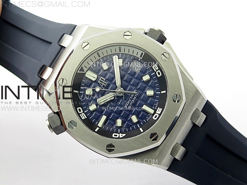 Royal Oak Offshore Diver 15720 APSF 11 Best Edition Blue Dial on Blue Rubber Strap SA4308