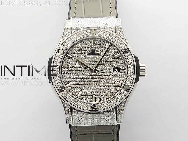 CLASSIC FUSION 42MM SS PAVED DIAMONDS CASE AND BEZEL B50F PAVED DIAMONDS DIAL ON GRAY GUMMY STRAP A2892