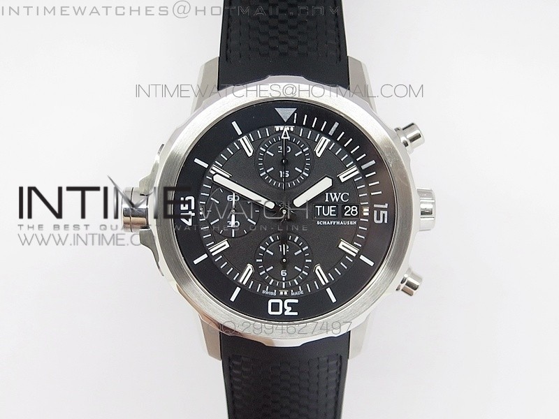 AQUATIMER COSTEAU DIVER CHRONO SS BLACK DIAL ON BLACK RUBBER STRAP A7750