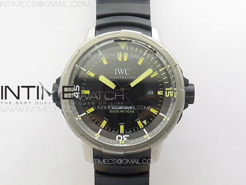 AQUATIMER IW358002 SS V6S 11 BEST EDITION BLACK DIAL YELLOW STICKS MARKERS ON BLACK RUBBER STRAP A2824