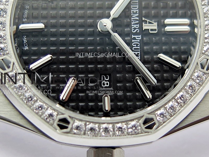 Lady Royal Oak 33mm 67651 Diamonds SS ZF 11 Best Edition Black Textured Dial on SS Bracelet RONDA Quartz