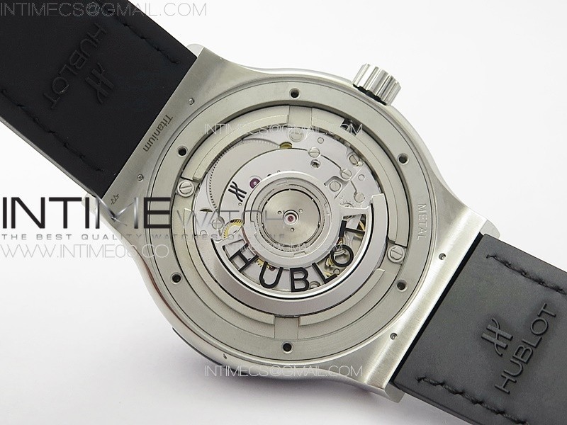 CLASSIC FUSION 42MM SS APSF 11 BEST EDITION WHITE DIAL ON GUMMY STRAP A2892