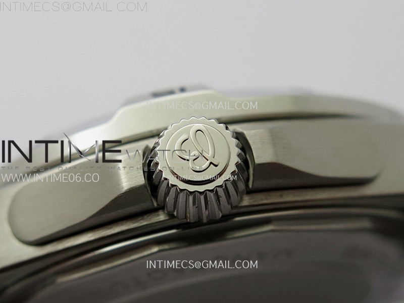 CHRONOMAT 40MM GMT SS TWSF 11 BEST EDITION WHITE DIAL ON SS BRACELET A2836